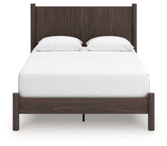 Pamytta Brown Queen Panel Platform Bed, Dresser and Mirror - Ornate Home