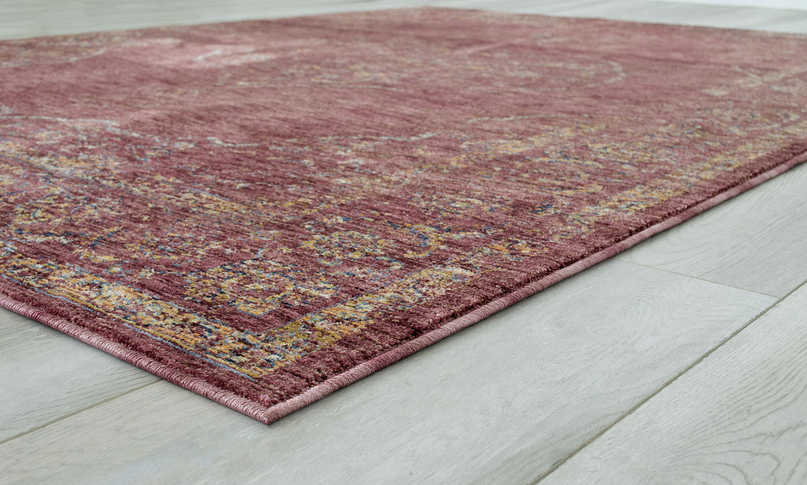 Payas Red 5' X 7' Area Rug - Ornate Home