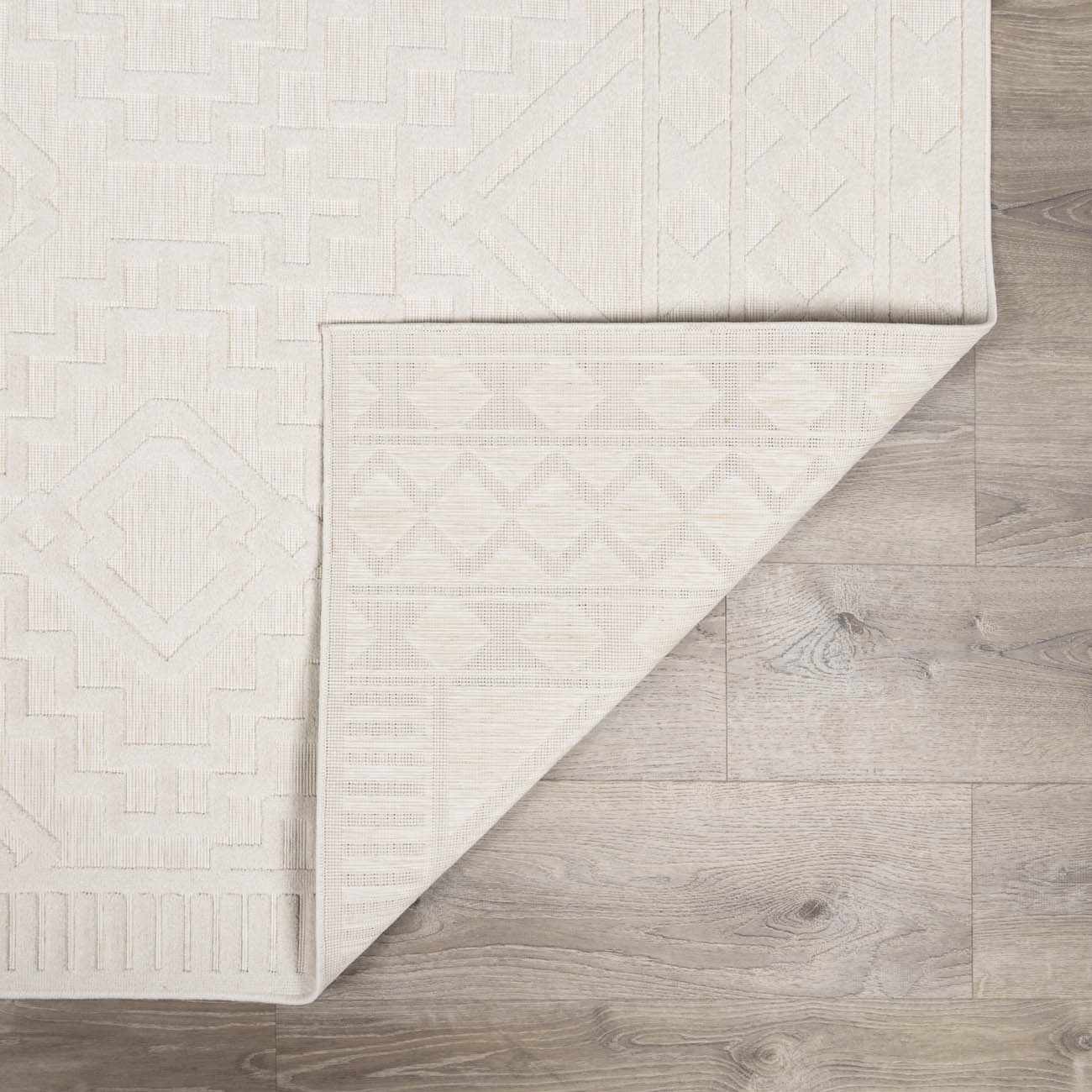 Plumtree 3D White Outdoor Rug - Ornate Home