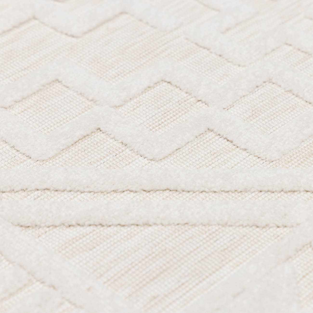 Plumtree 3D White Outdoor Rug - Ornate Home