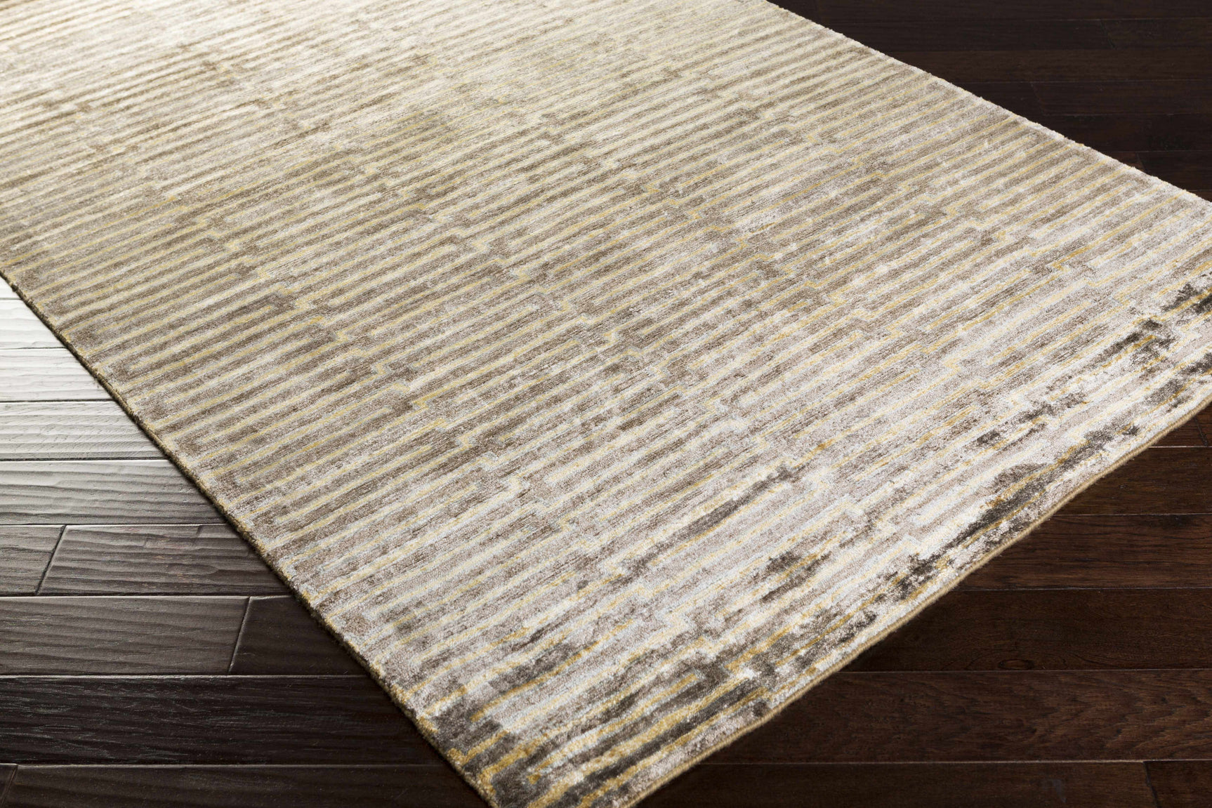 Porthma Premium Viscose Area Carpet - Clearance - Ornate Home