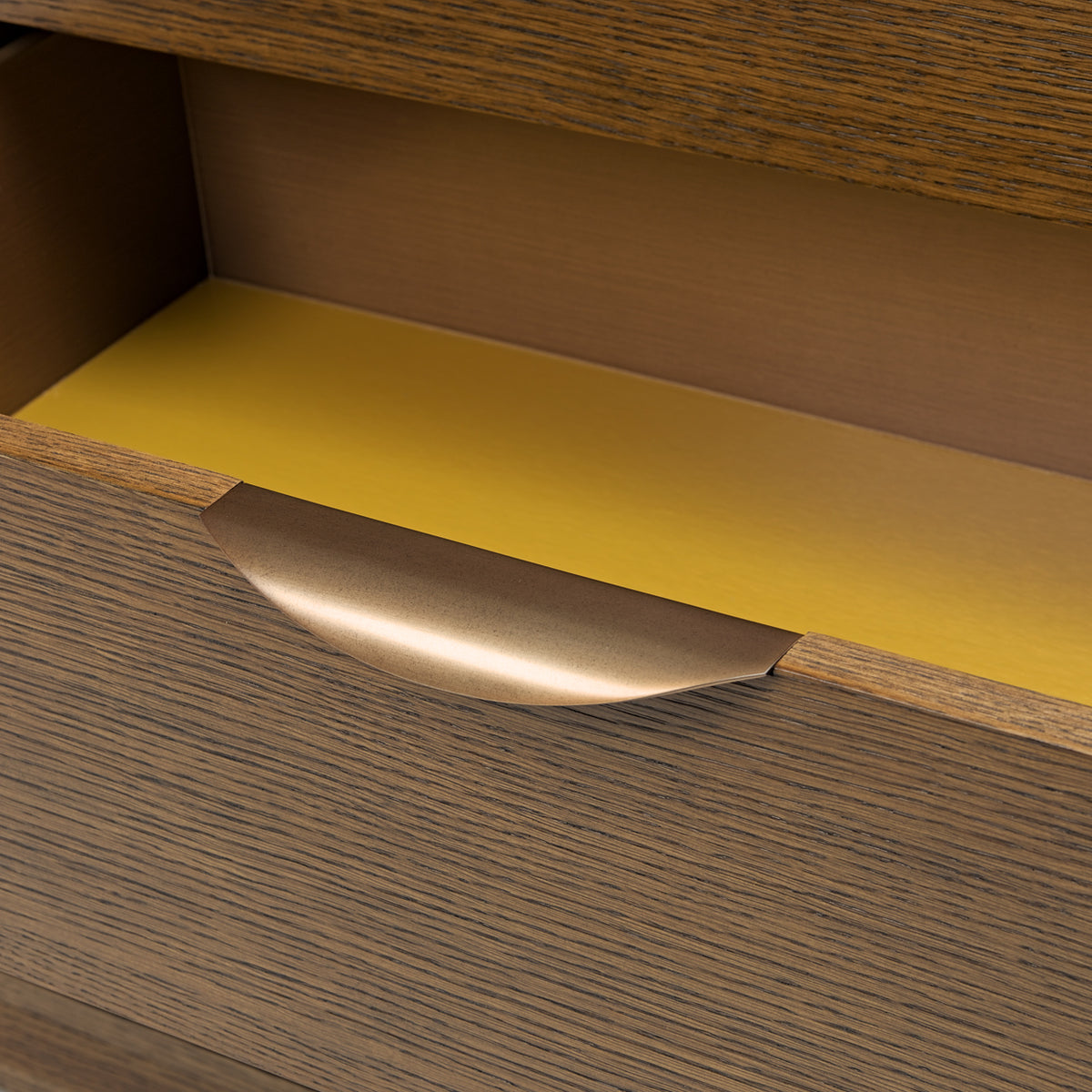 Portrait Sienna Brown Dresser with LED Lights