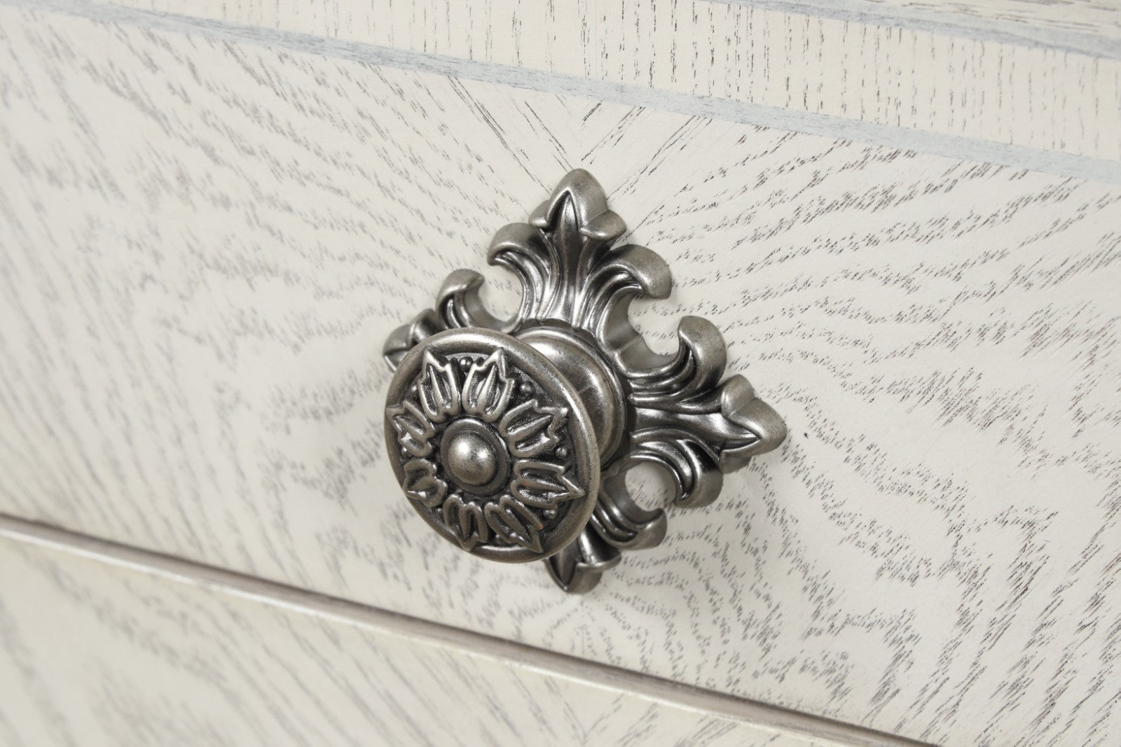 Promenade Wire Brushed White Queen 4 Piece Bedroom Set - Ornate Home