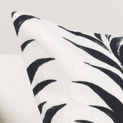 RO Alula Black/White Multiple Sizes Throw Pillow (Set of 2) - Ornate Home