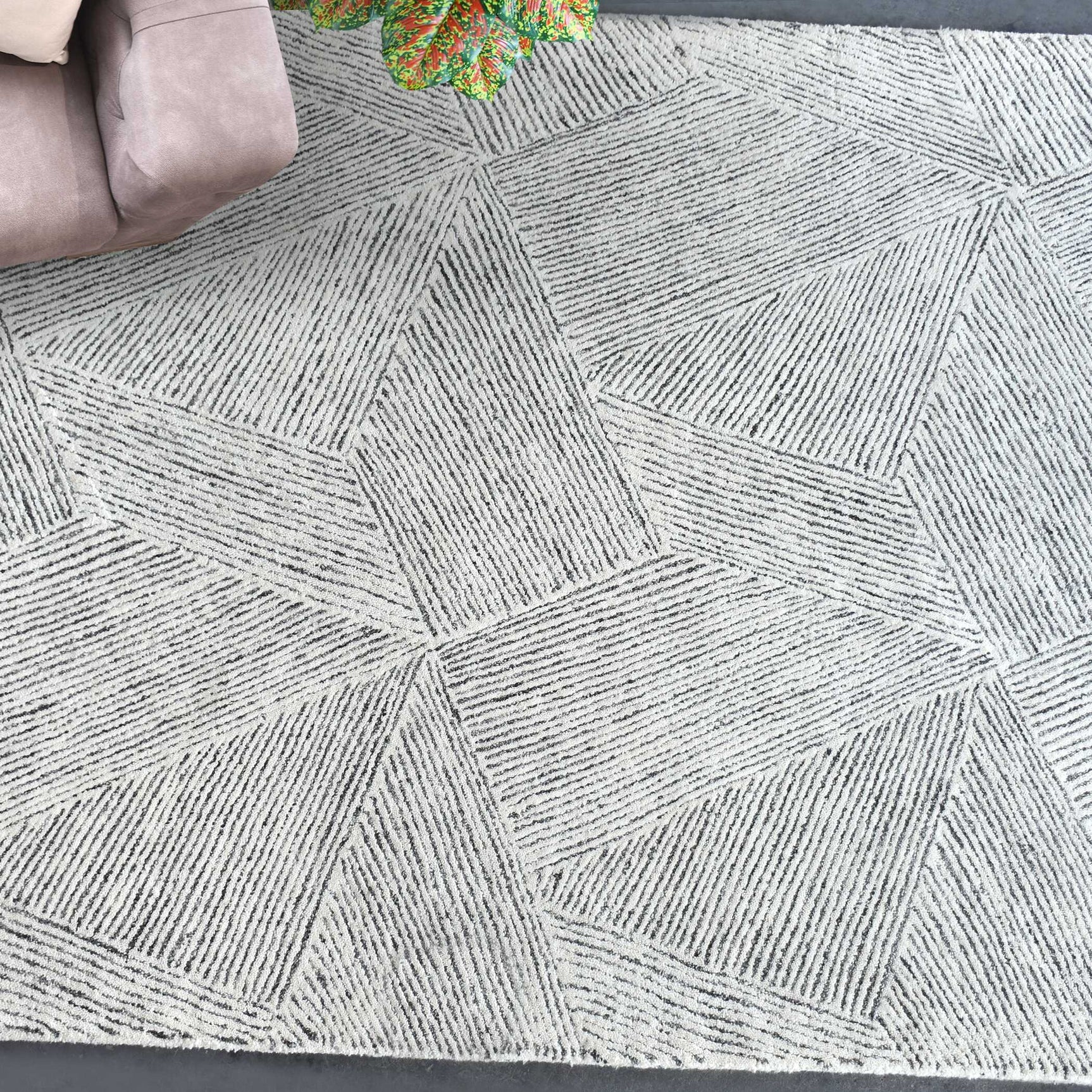 Paonia Gray/White Geometric 6 X 9 Rug