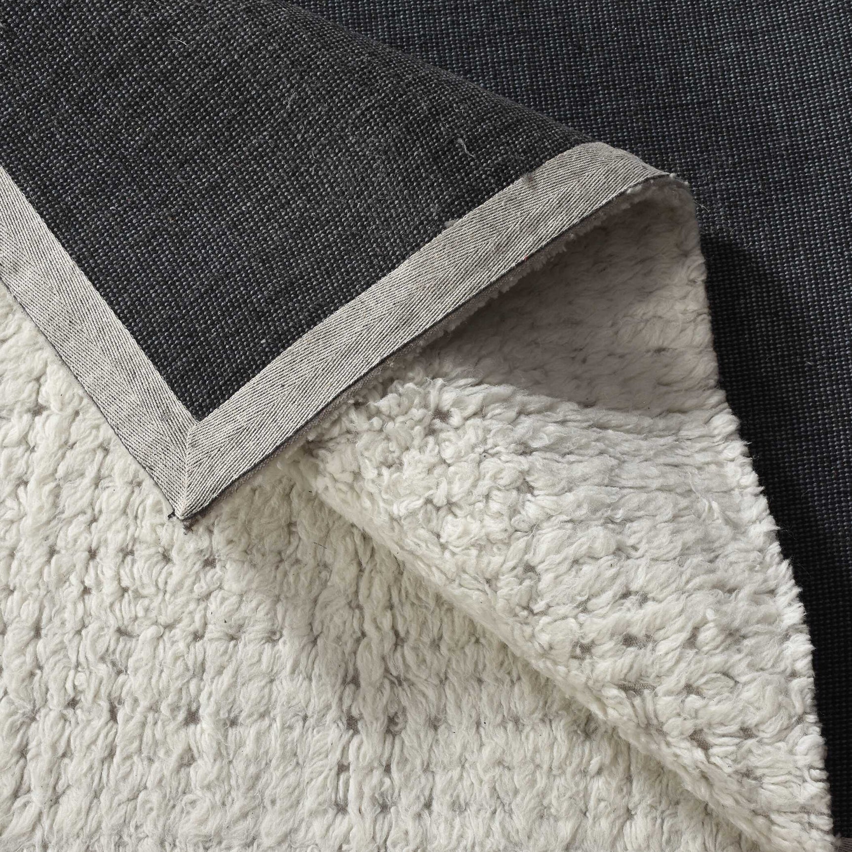 Clayhill Ivory White 6 X 9 Rug