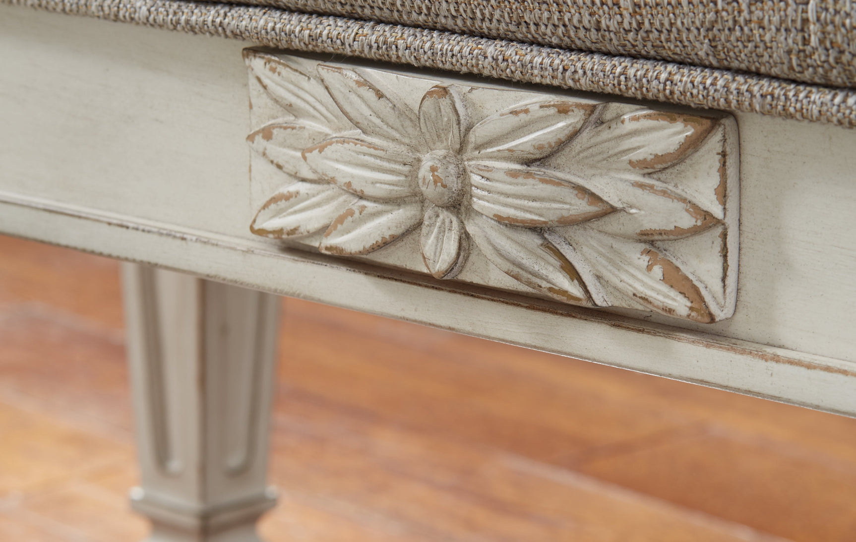 Realyn Accent Bench (Online Special Price) - Ornate Home