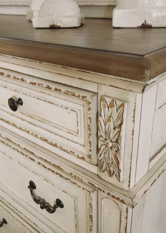 Realyn California King Sleigh Bedroom Set / 5pc - Ornate Home