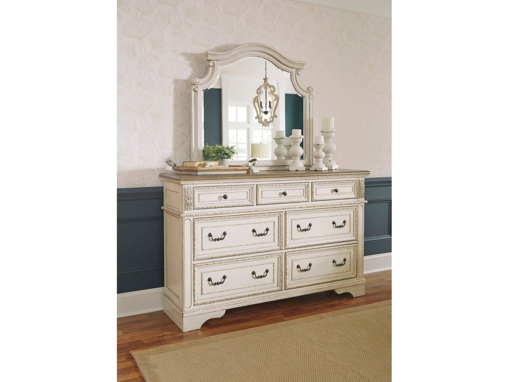 Realyn Mirrored Dresser w/ 7 Drawer - Ornate Home