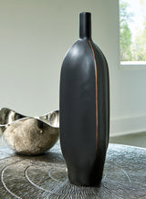 Rhaveney Black Vase - Ornate Home