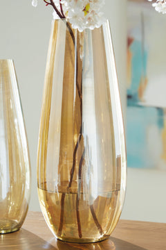 Rhettman Amber Vase (18.13" H) - Ornate Home
