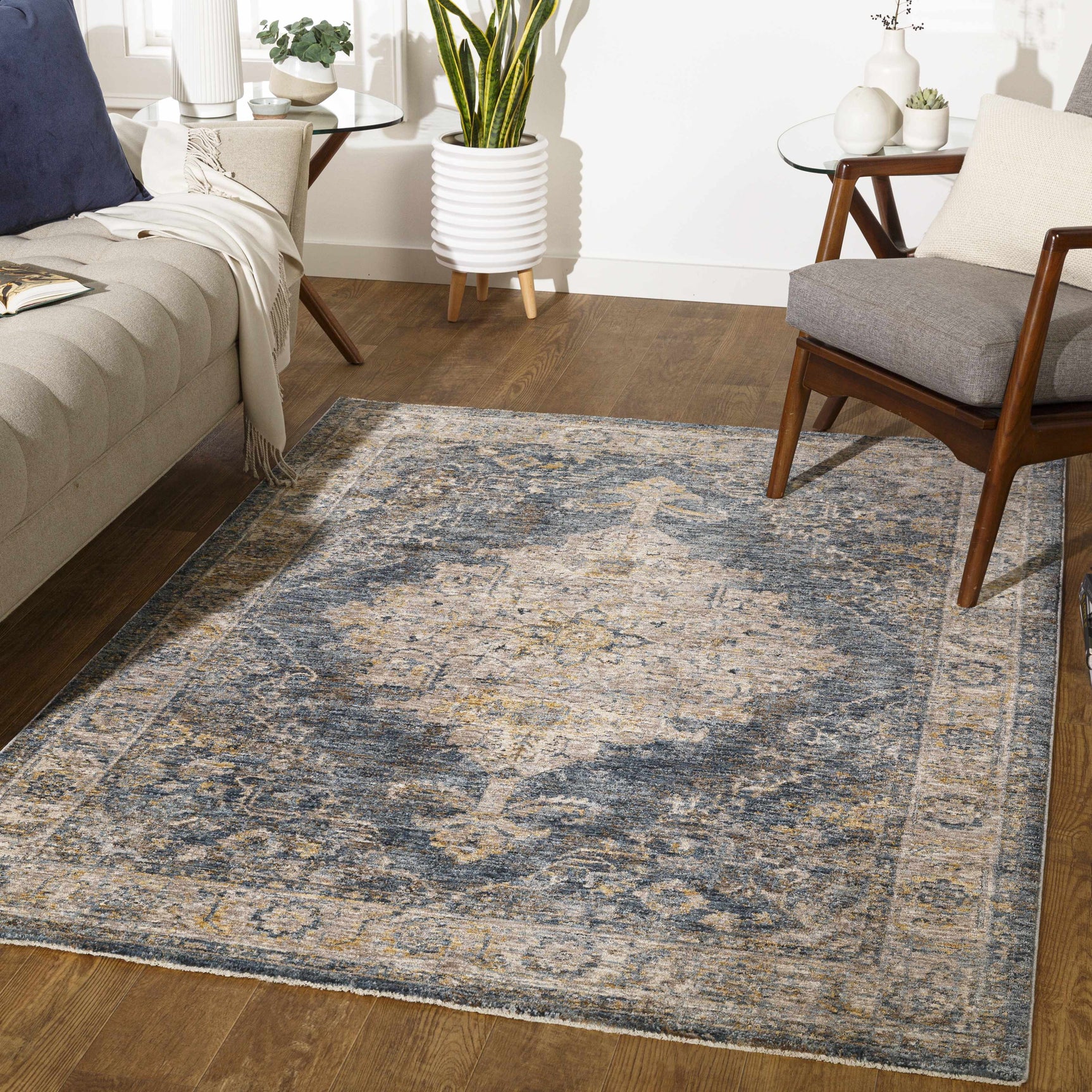 Rhoose Traditional Area Rug - Ornate Home