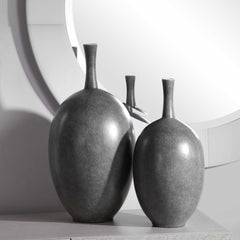 Riordan Black/White Modern Vases (Set of 2) - Ornate Home