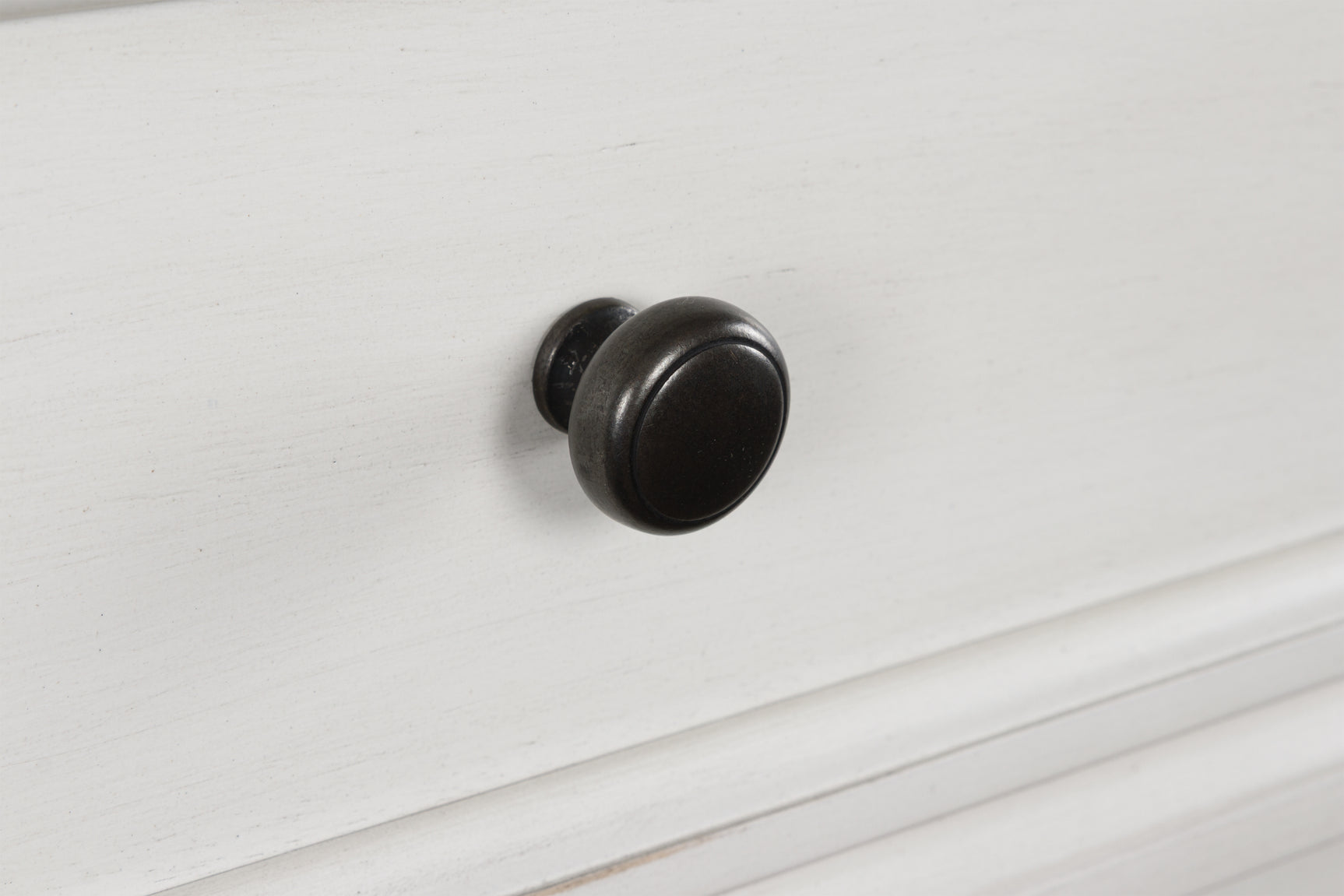 Rowlenstown Antique White Five Drawer Chest - Ornate Home