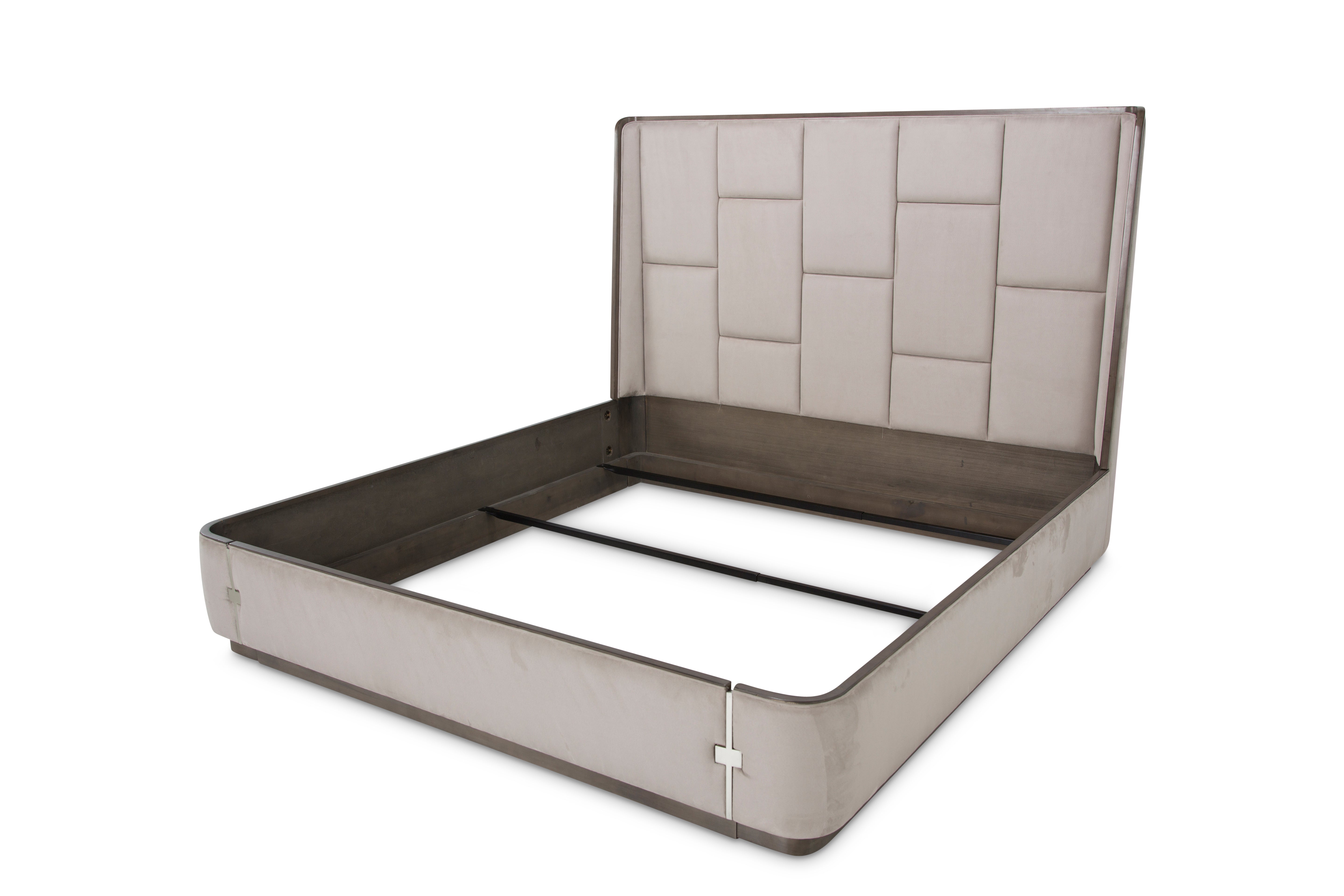 MICHAEL AMINI Roxbury Park Bed