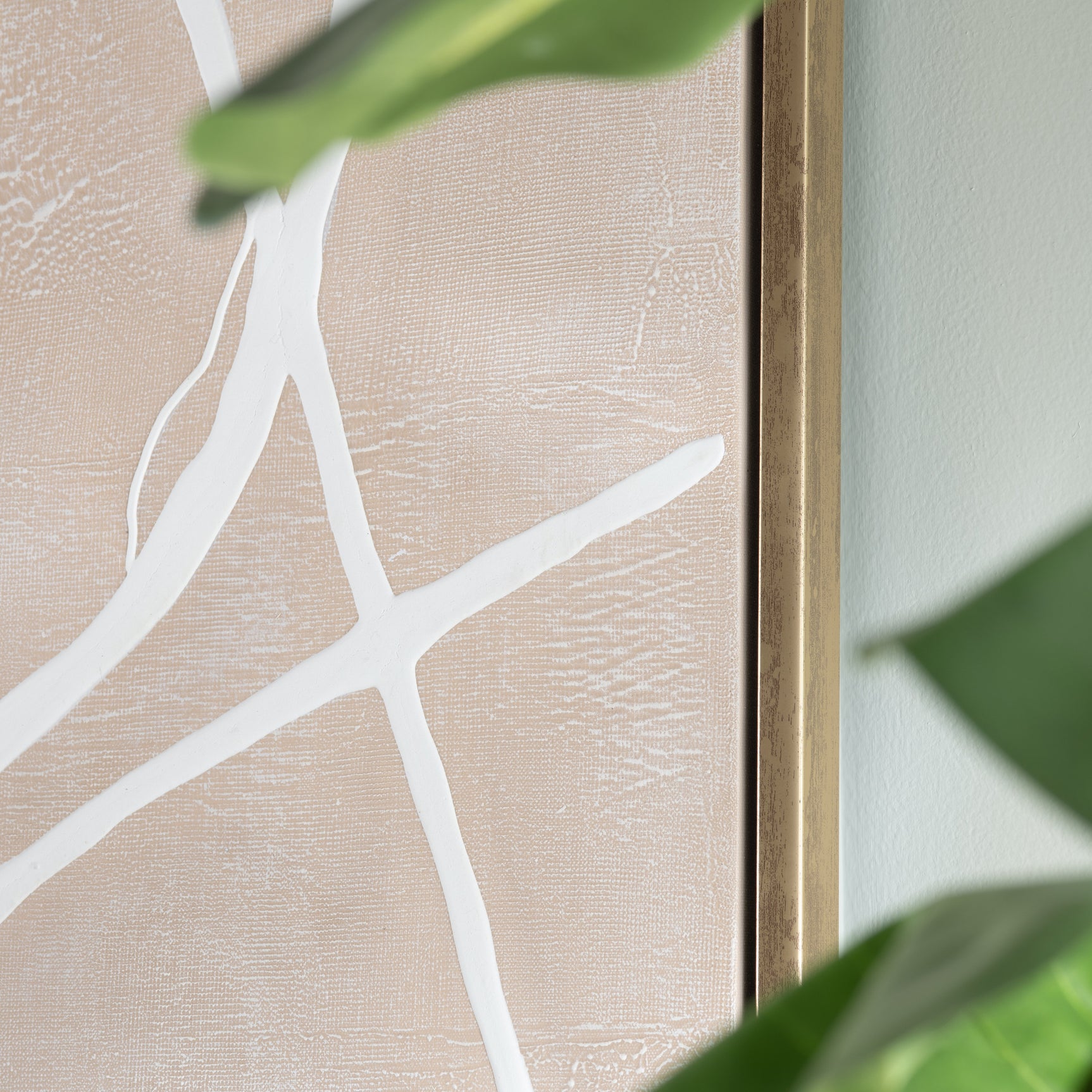 Roxbury Pink/White Canvas