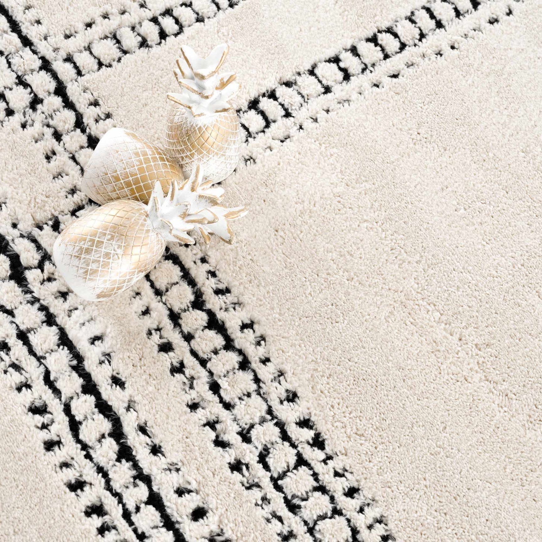 Ryuu Black & White Area Rug - Clearance - Ornate Home