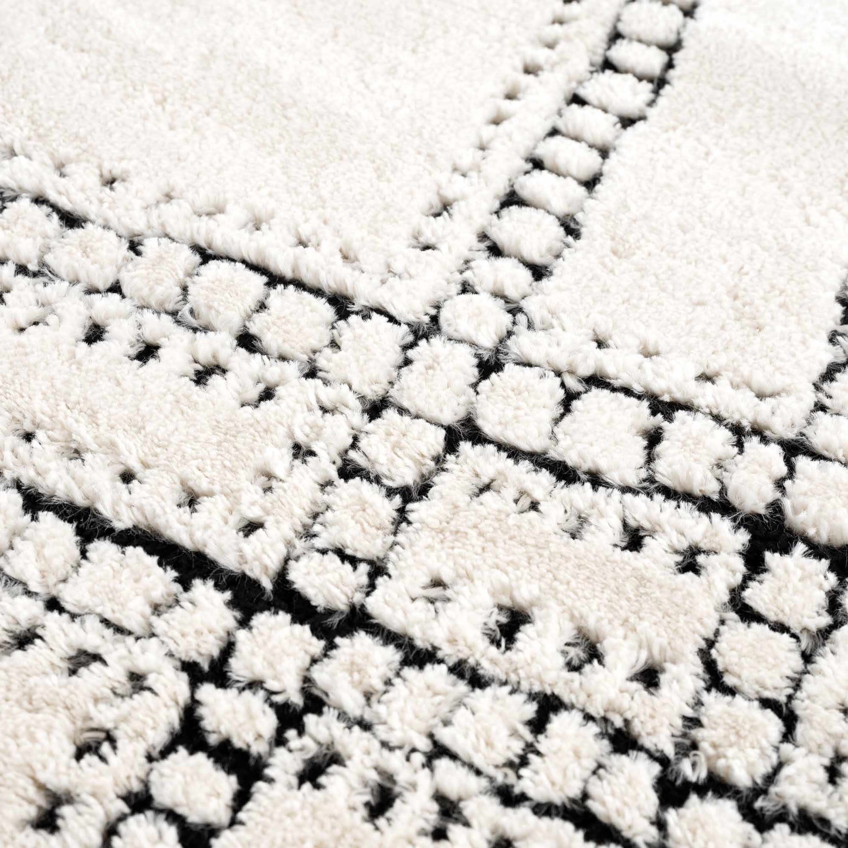 Ryuu Black & White Area Rug - Clearance - Ornate Home