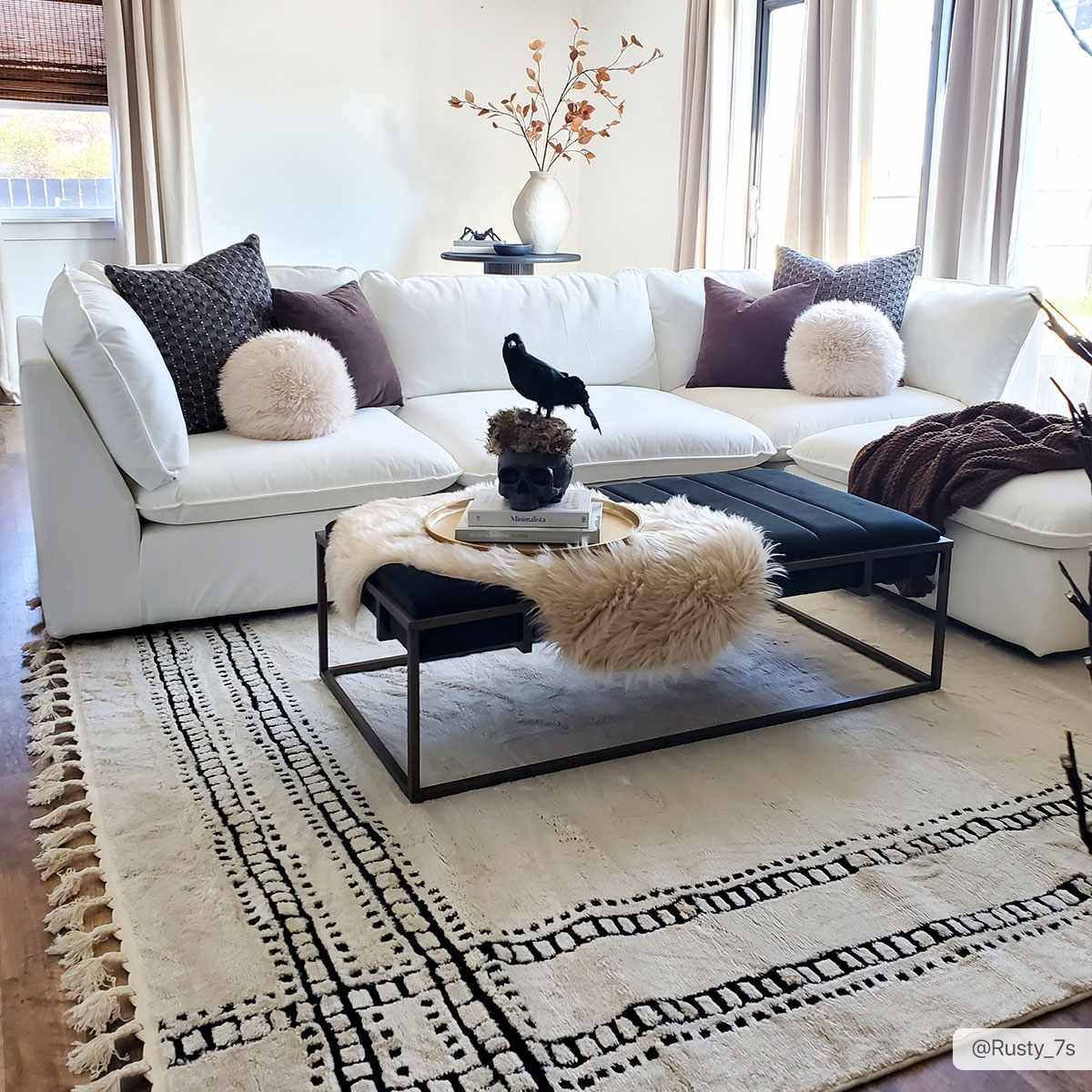 Ryuu Black & White Area Rug - Ornate Home