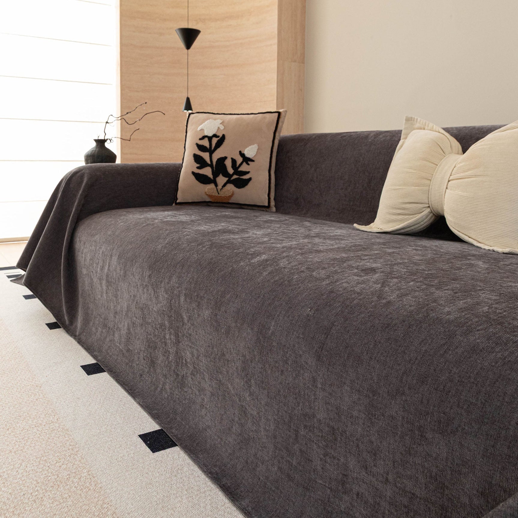 Luxury Pet Friendly Couch Cover, Non-Slip Furniture Protector Blanket for Pets, Kids