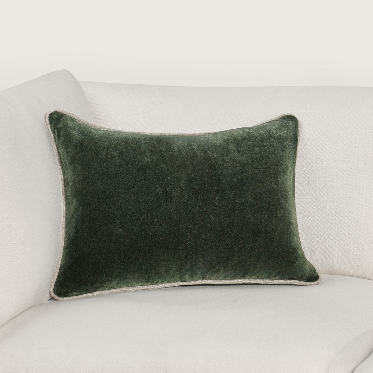 SLD Heirloom Forest Green Velvet Multiple Sizes Throw Pillow (Set of 2) - Ornate Home