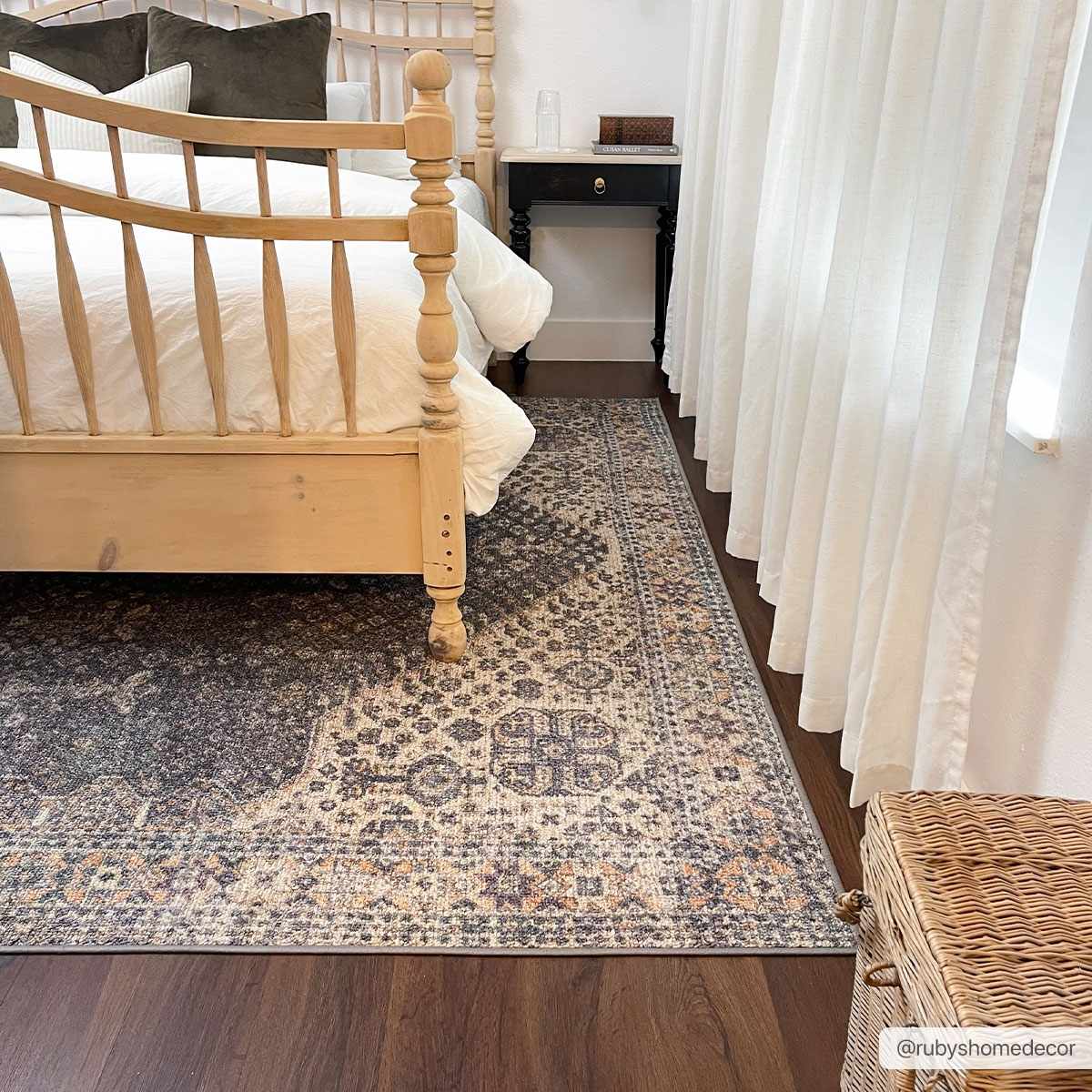 Seok Washable Area Rug - Ornate Home