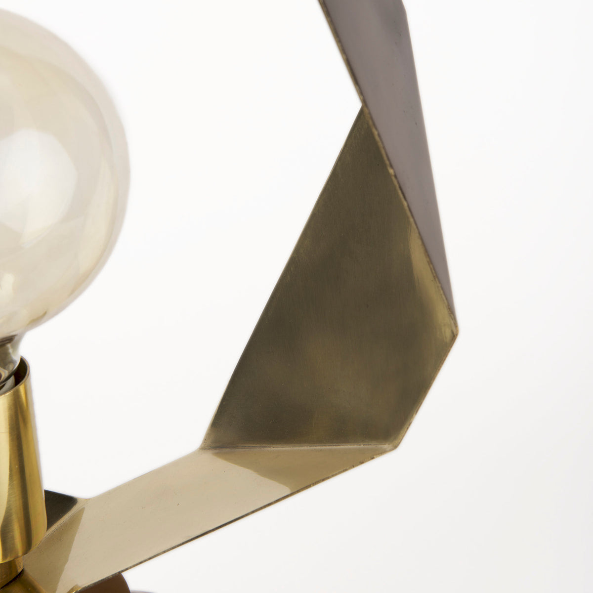 Shamir Gold Geometric Metal Table Lamp - Ornate Home