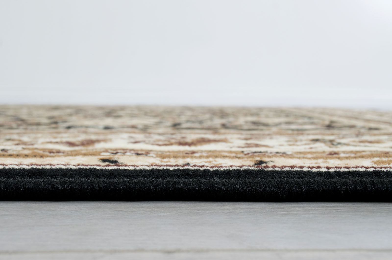 Shinta Brown/Multi 5' X 7' Area Rug - Ornate Home