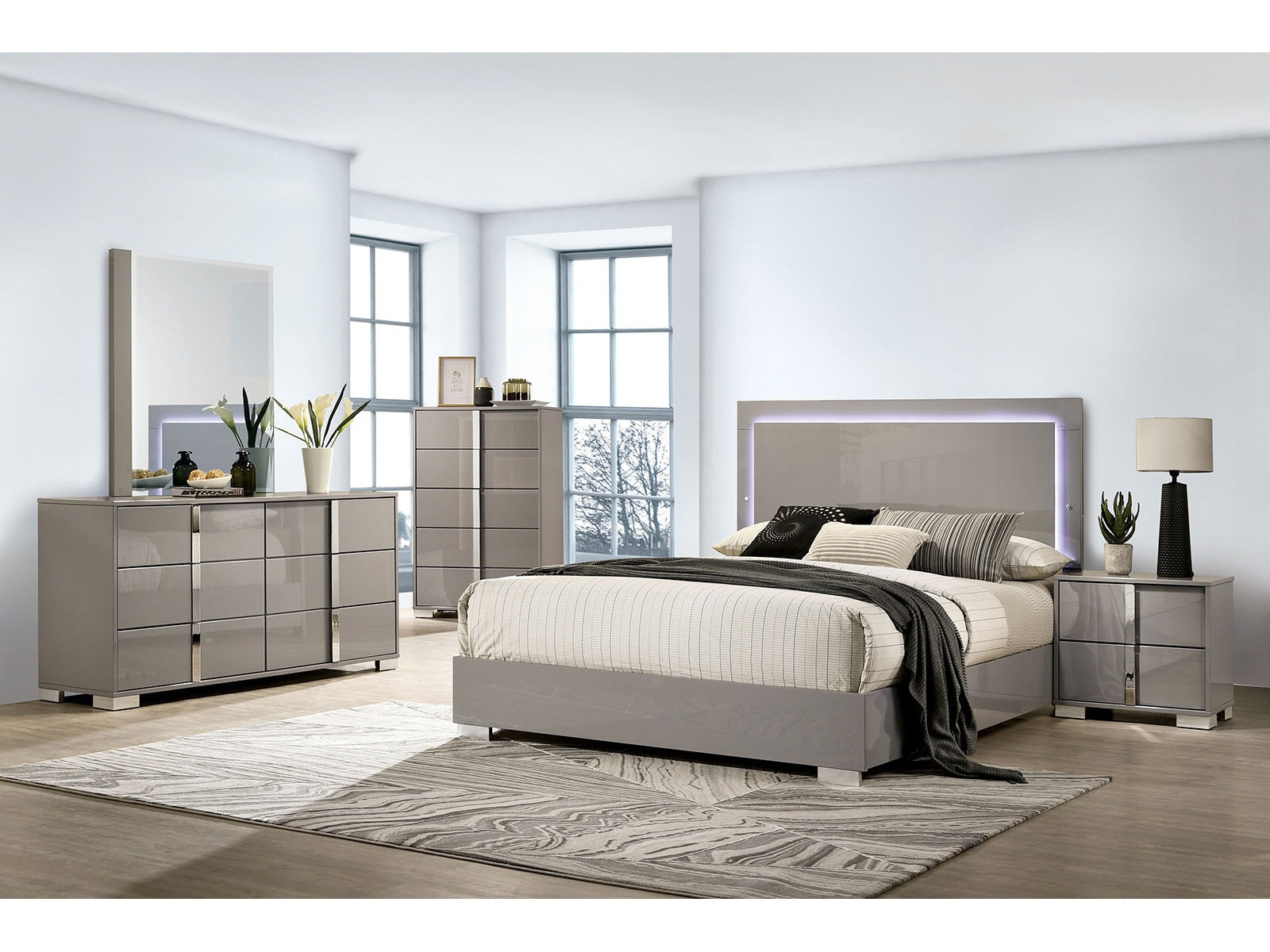 Sinistra Beige Queen 4 Piece Bedroom Set - Ornate Home