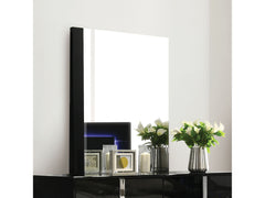 Sinistra Black Mirror - Ornate Home