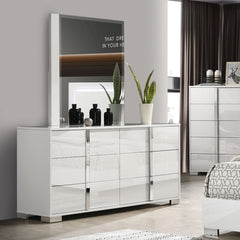 Sinistra White Queen 5 Piece Bedroom Set w/2 Nightstands - Ornate Home
