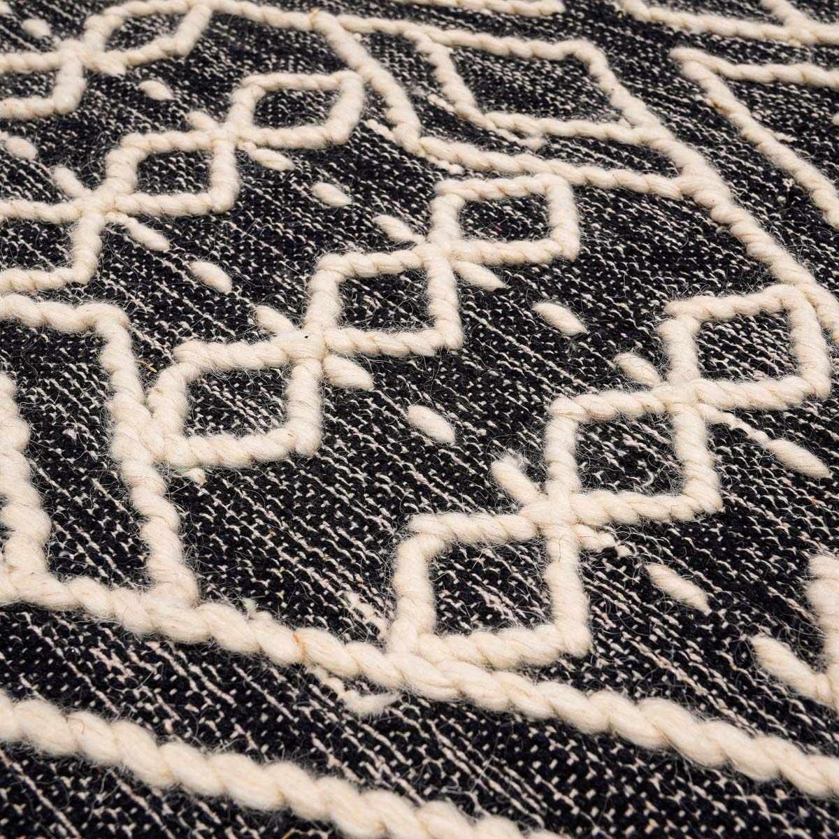 Skedee Black/Cream Diamond Area Rug - Ornate Home