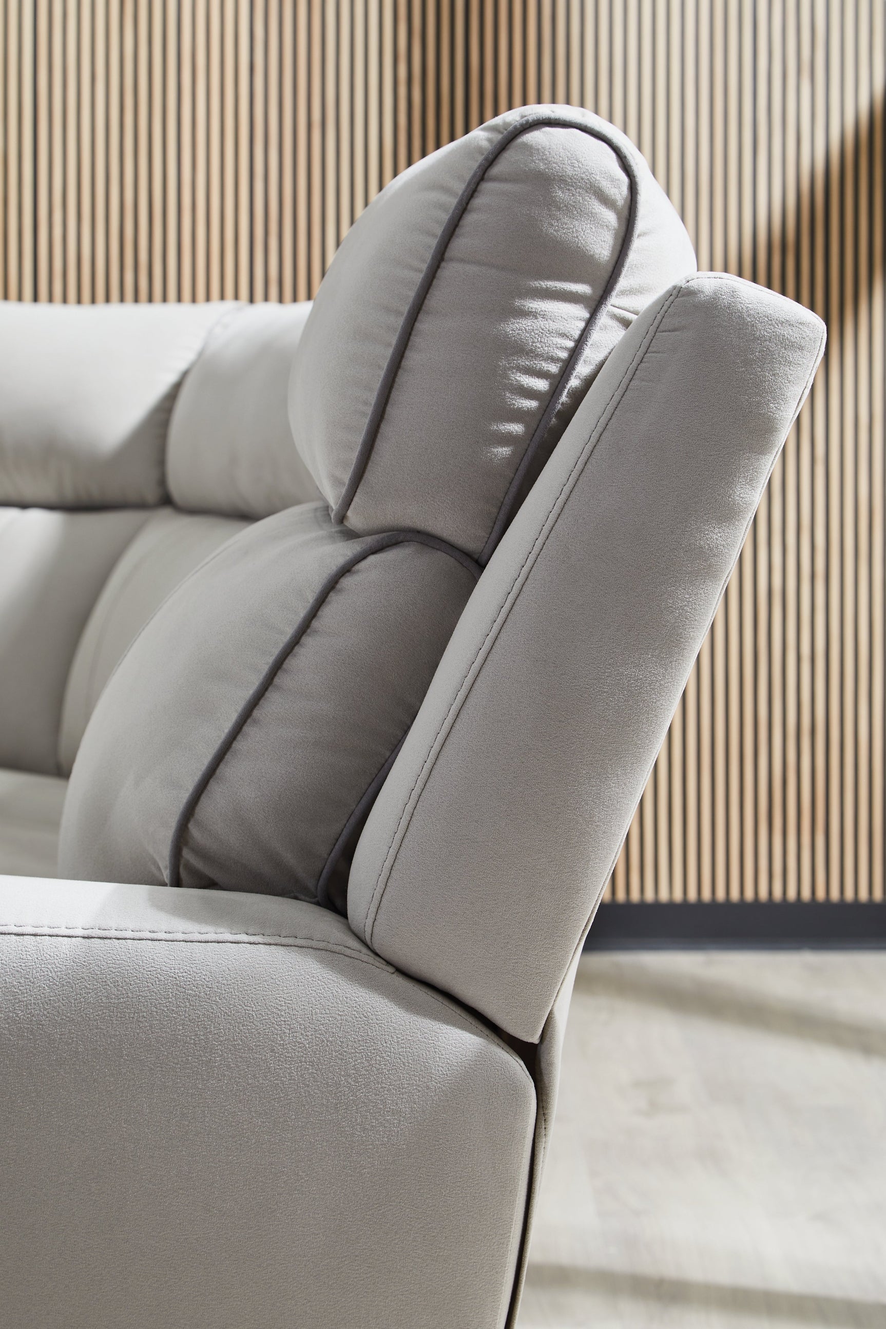 Social Pointe Pearl/Ash 5-Piece Power Reclining Sectional (Online Special Price) - Ornate Home