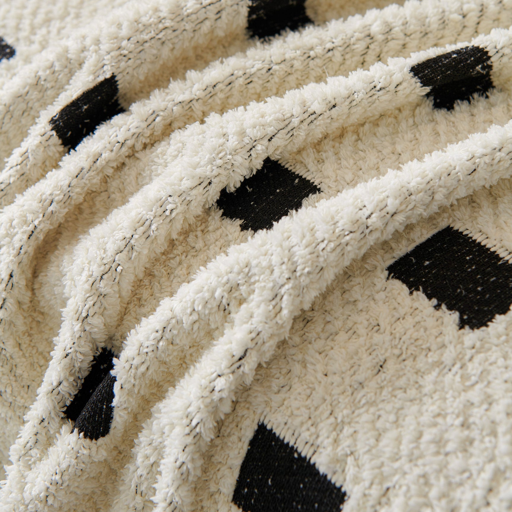 Sofa Throw Blanket with Woven Geometric Pattern & Tassels, Soft & Thick Couch Cover - Ornate Home
