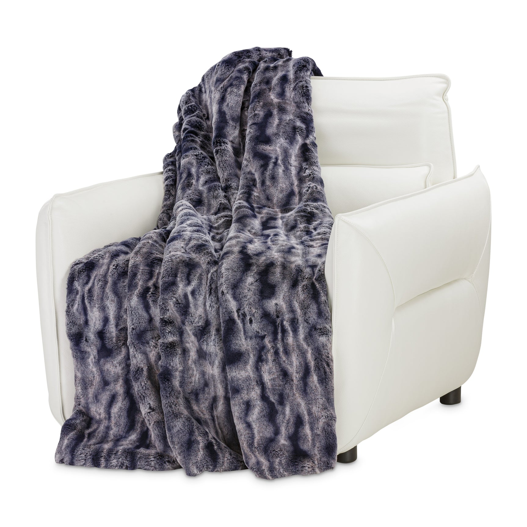 Solo Marine 54"x72" Faux-Fur Throw - Ornate Home