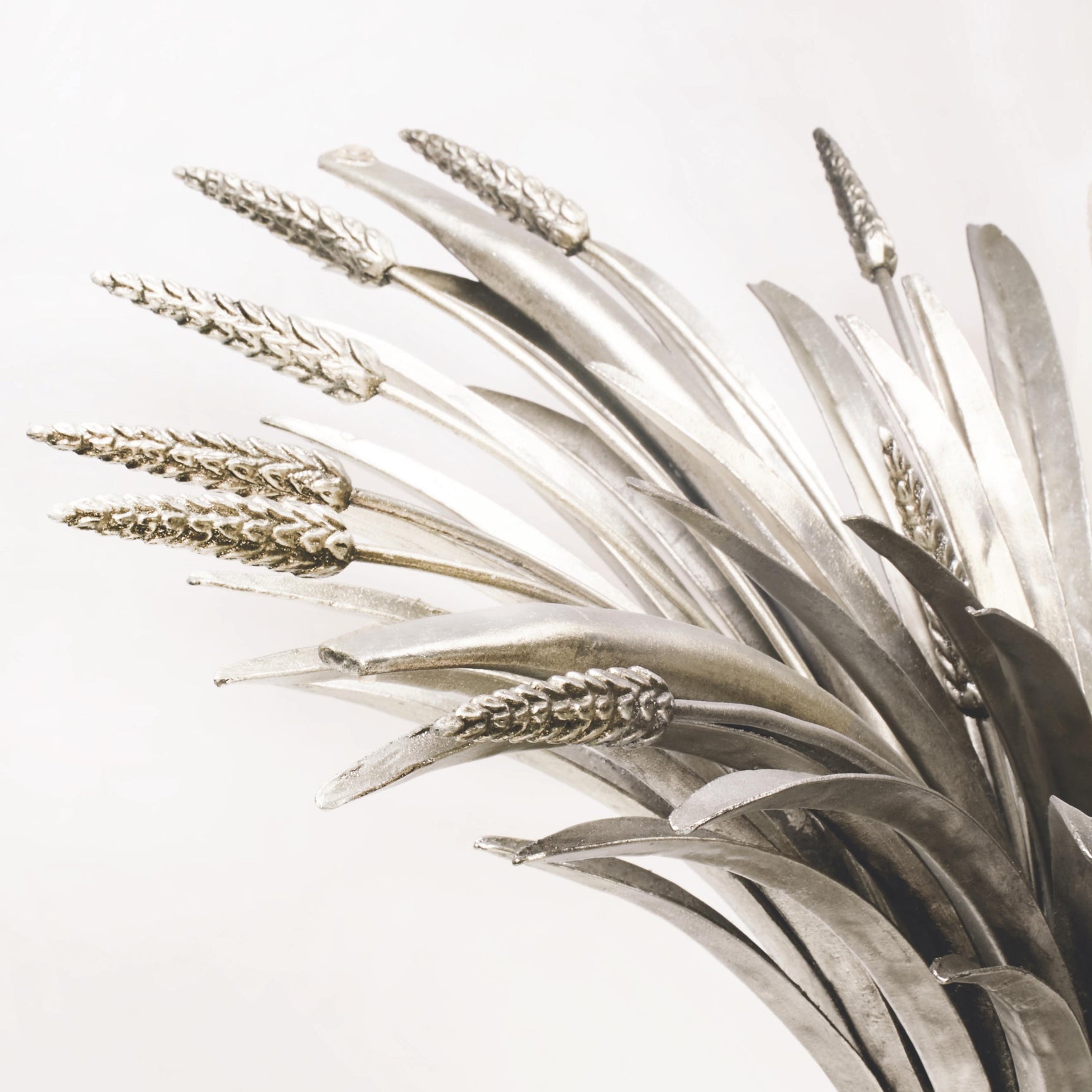 Somerset Clear/Silver Leaf Round 48" Dining Table - Ornate Home