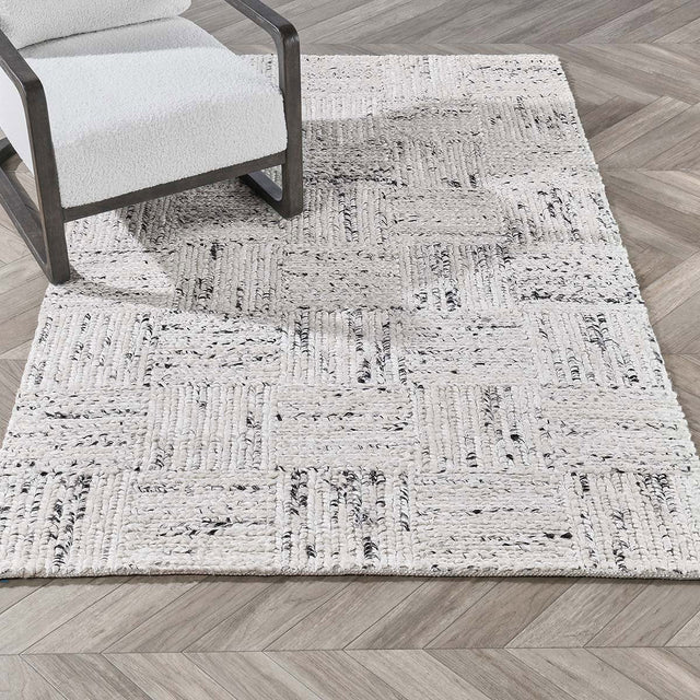Sosa Ivory/Black Rug - Ornate Home