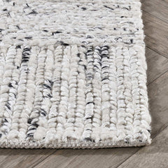 Sosa Ivory/Black Rug - Ornate Home