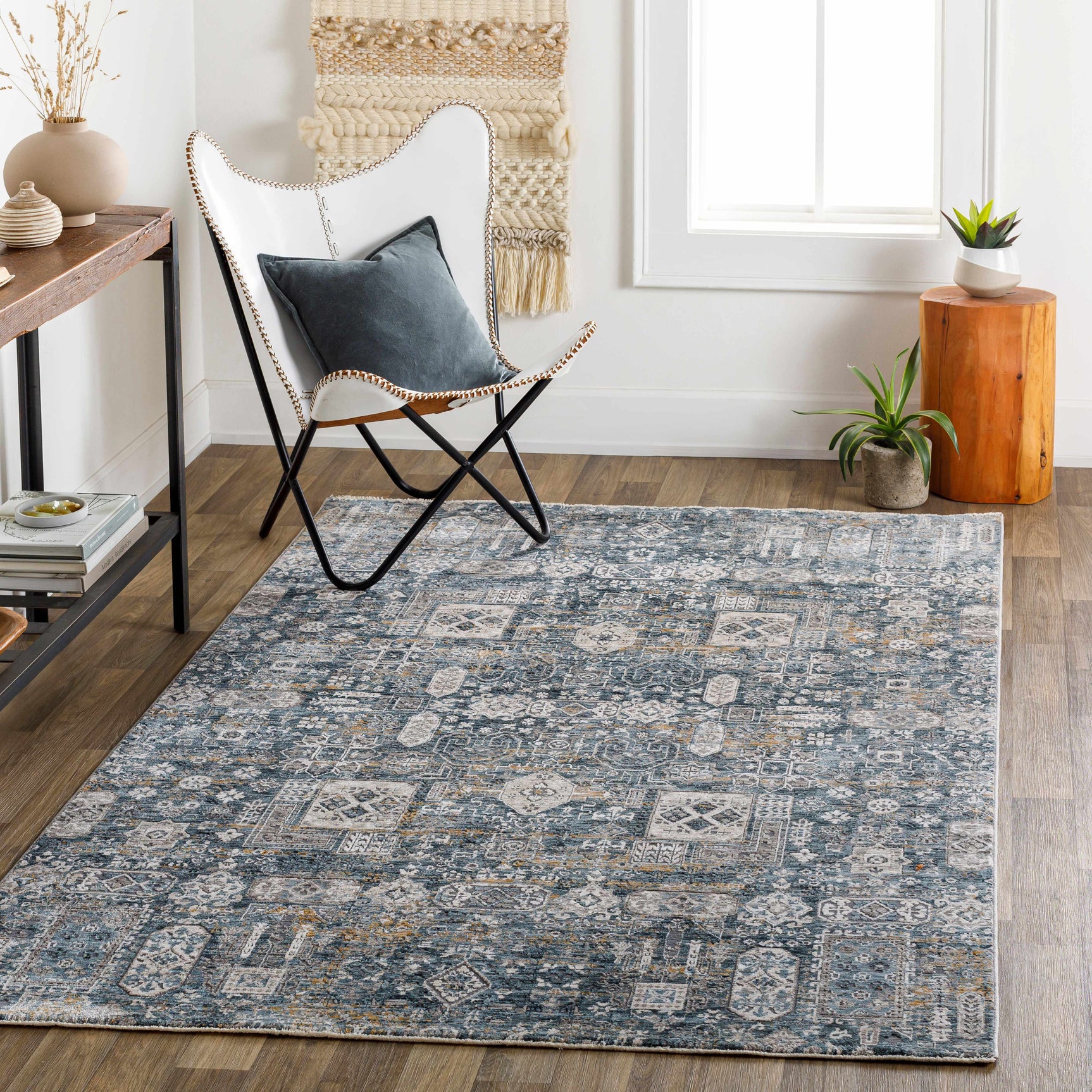Stacyville Luxe Fringe Rug - Ornate Home