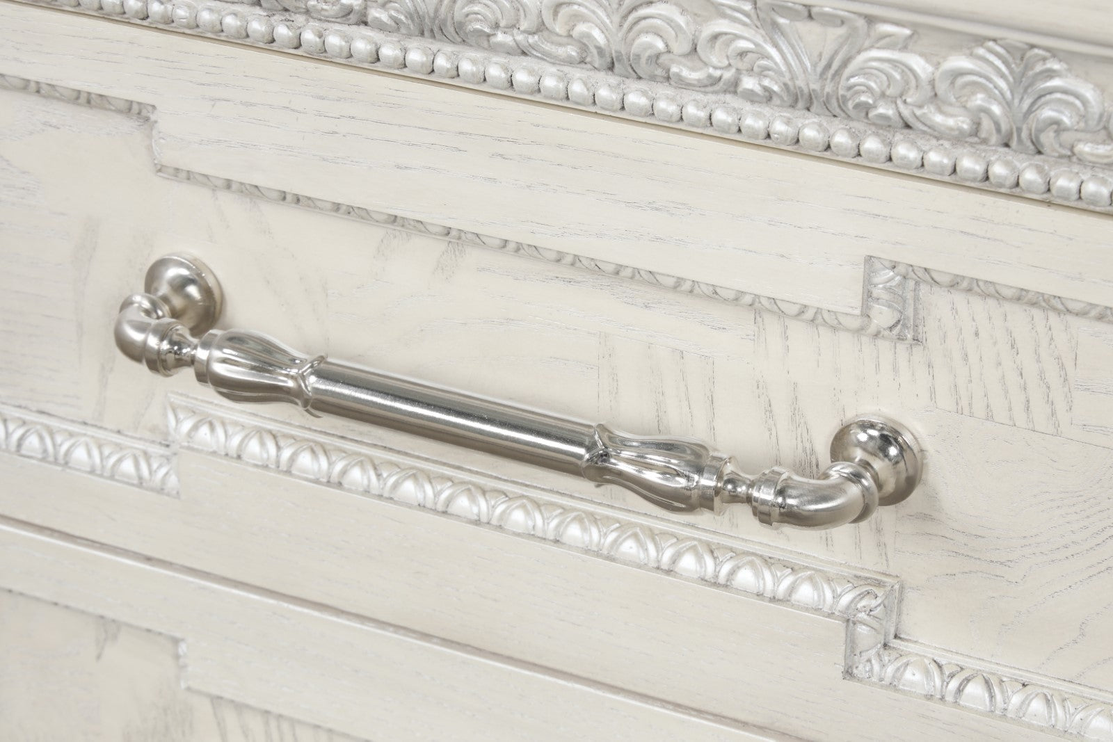 Stella Mia Creamy White Queen 4 Piece Bedroom Set - Ornate Home