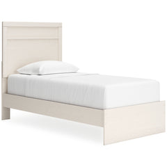 Stelsie White Twin Panel Youth Bed - Ornate Home