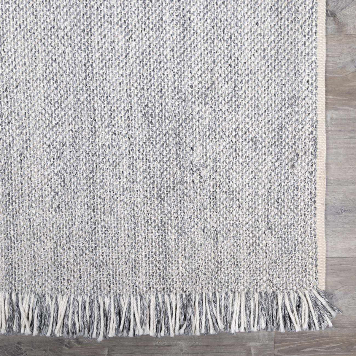 Stenhousemuir Luxe Handmade Rug - Clearance - Ornate Home