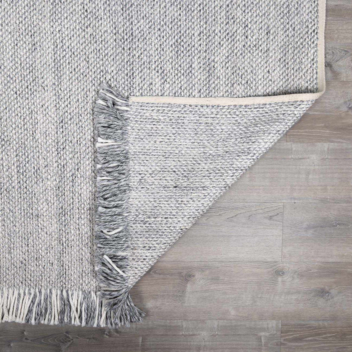 Stenhousemuir Luxe Handmade Rug - Clearance - Ornate Home