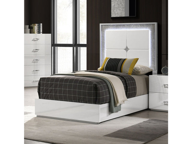 Stoholm White Full Bed - Ornate Home