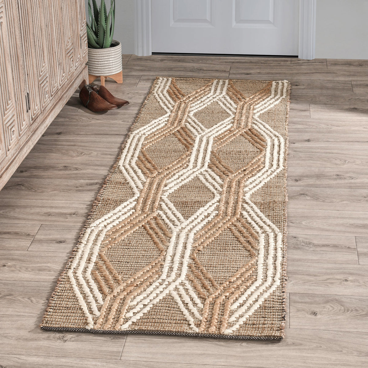 Sylmar Natural/Ivory 2.6'x8' Rug