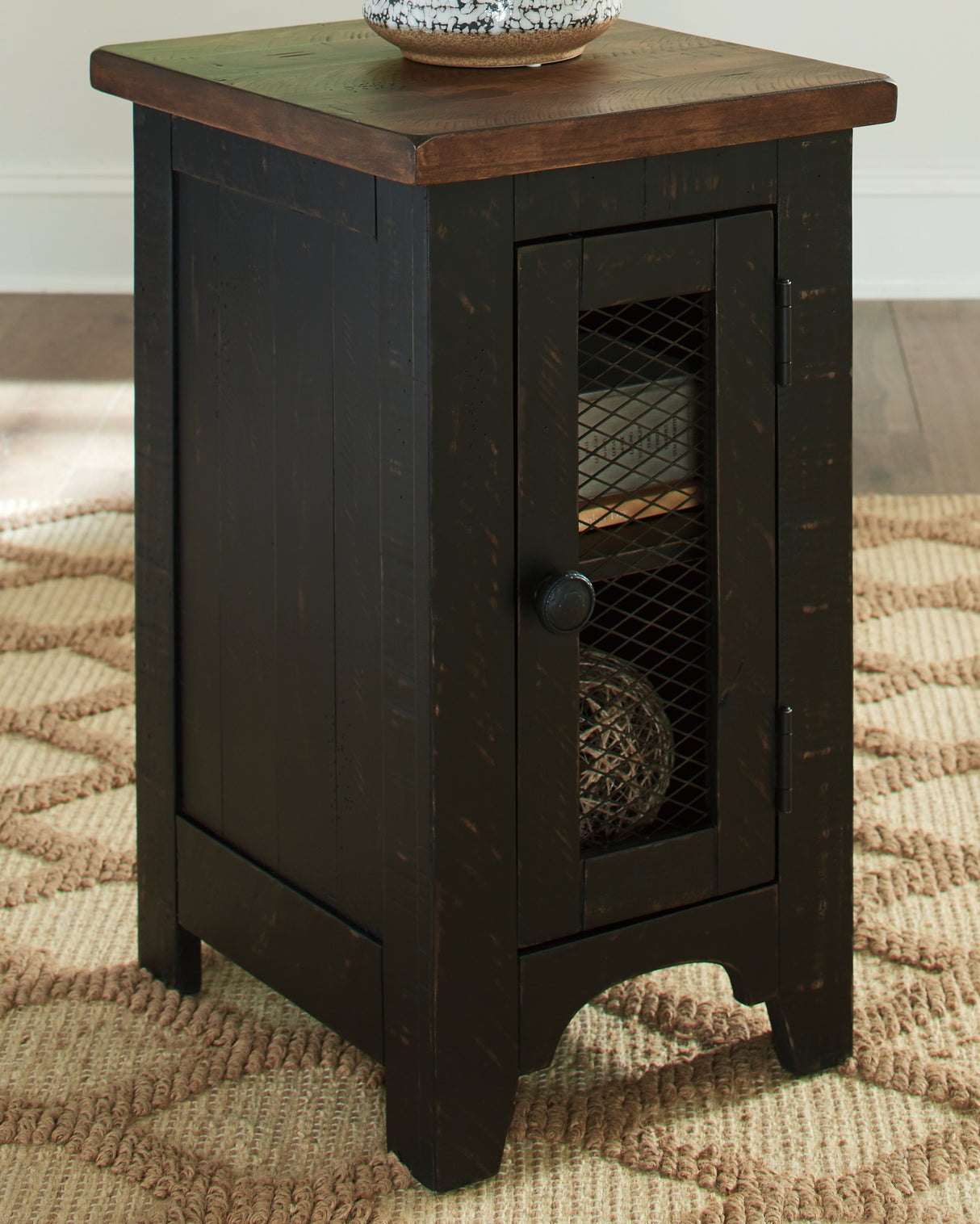 Valebeck Black/Brown Coffee Table and 2 Chairside End Tables - Ornate Home