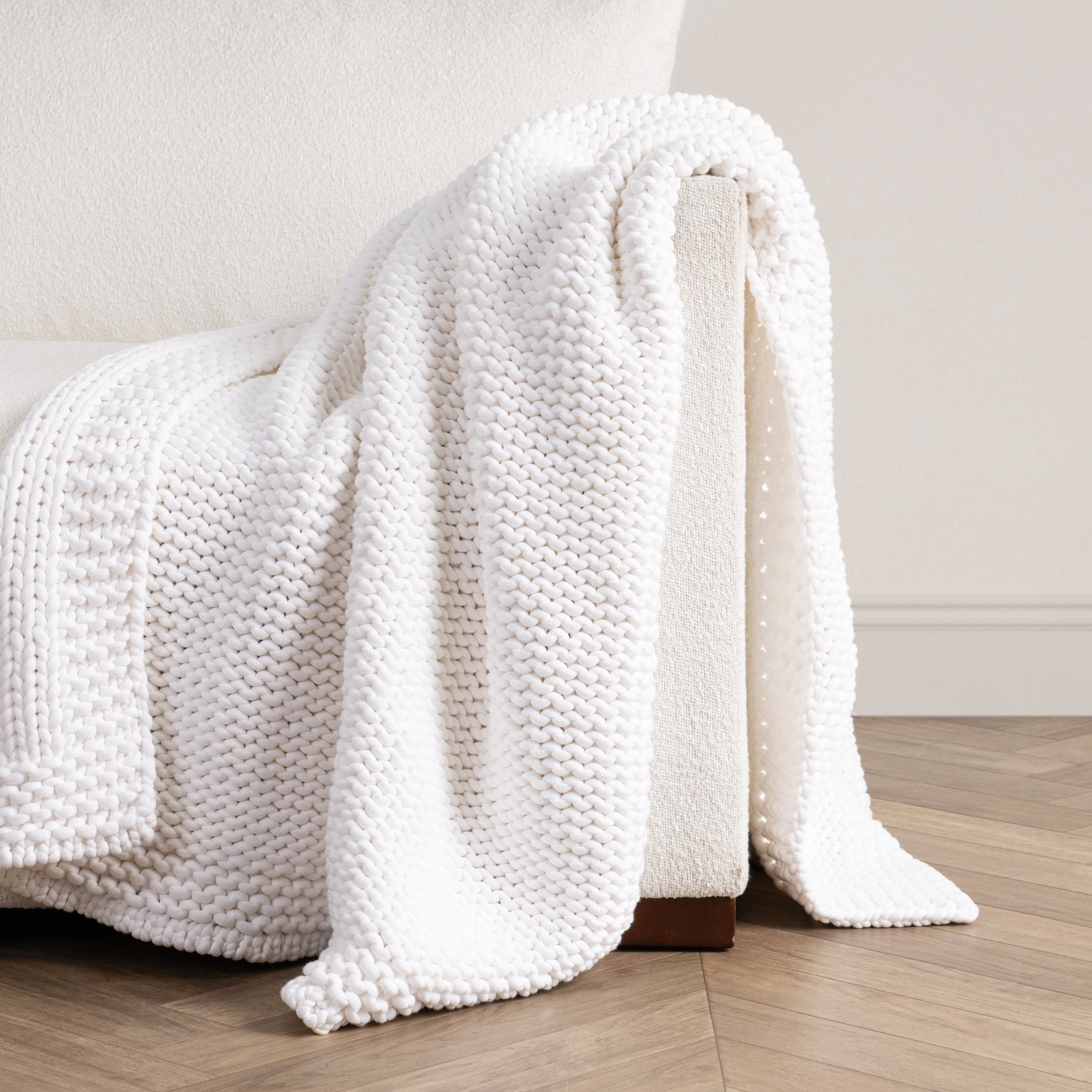 TC Dyne White Throw 50x70 - Ornate Home