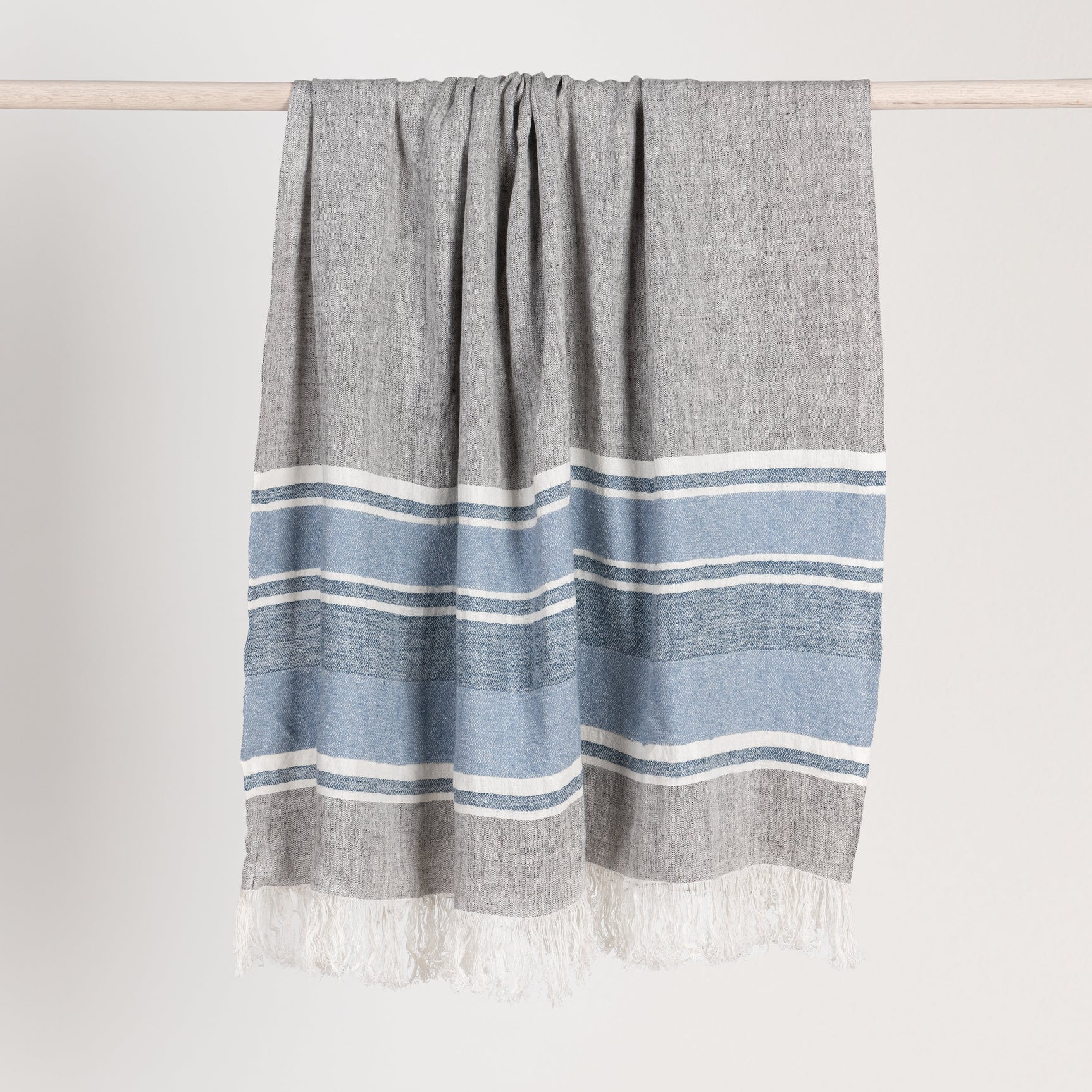 TC Lima Capri Blue/Dark Gray Throw 50X70 - Ornate Home