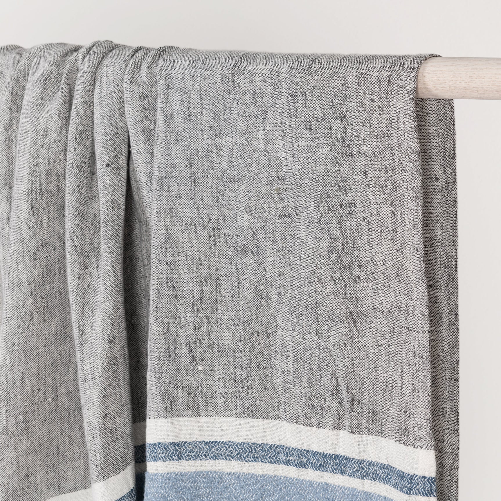 TC Lima Capri Blue/Dark Gray Throw 50X70 - Ornate Home