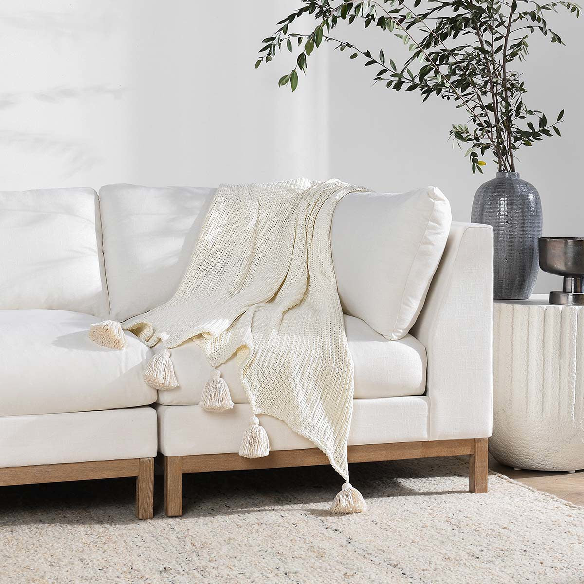 TC Veda Ivory 50x70 Throw - Ornate Home